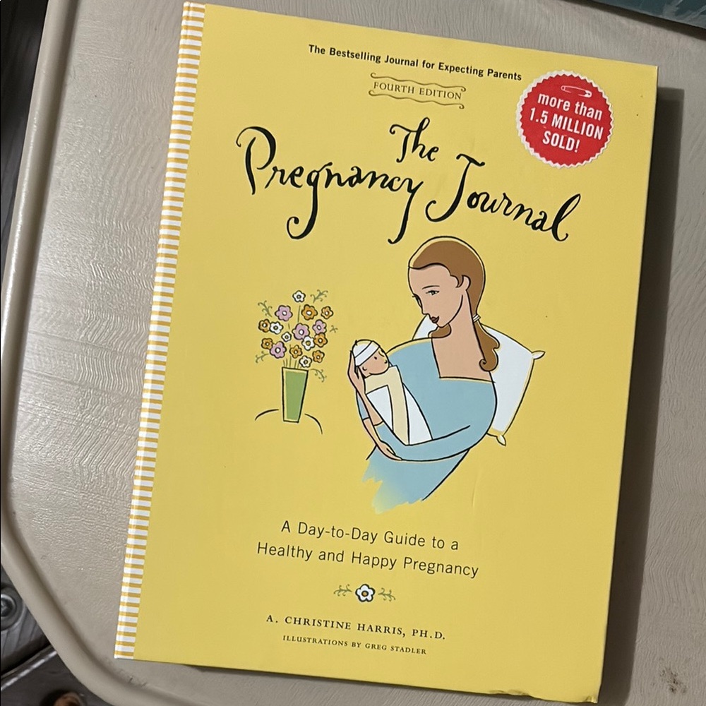The Pregnancy Journal - Yellow